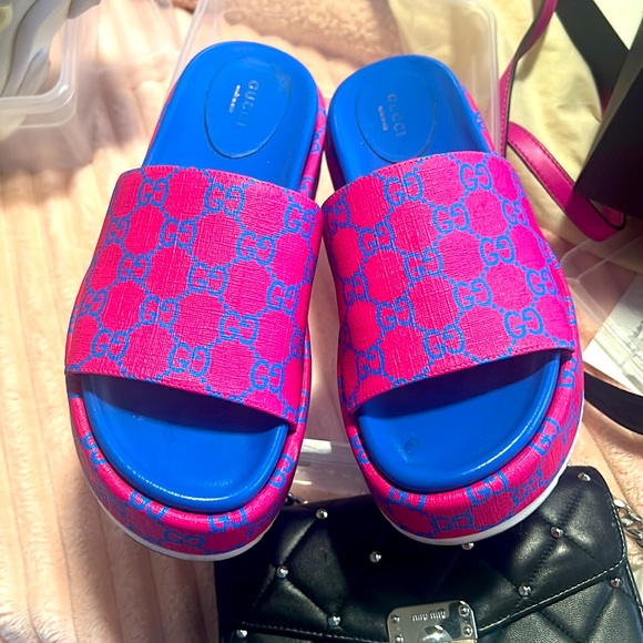 Gucci Shoes - Gucci platform sandals